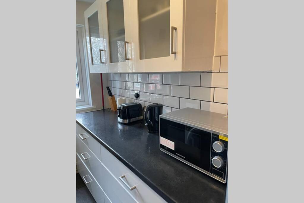 Beautiful Apartment Right Off Of Broadway Market Londra Esterno foto