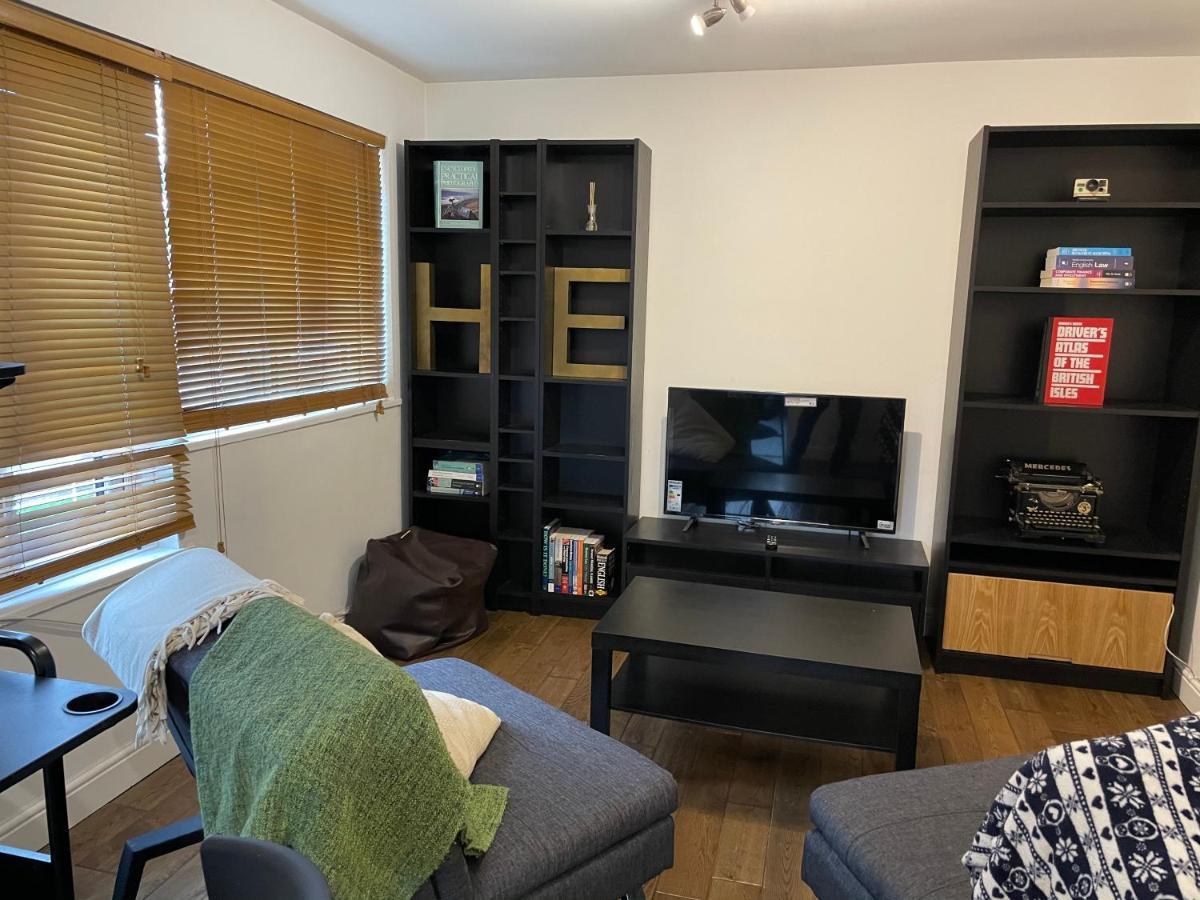 Beautiful Apartment Right Off Of Broadway Market Londra Esterno foto