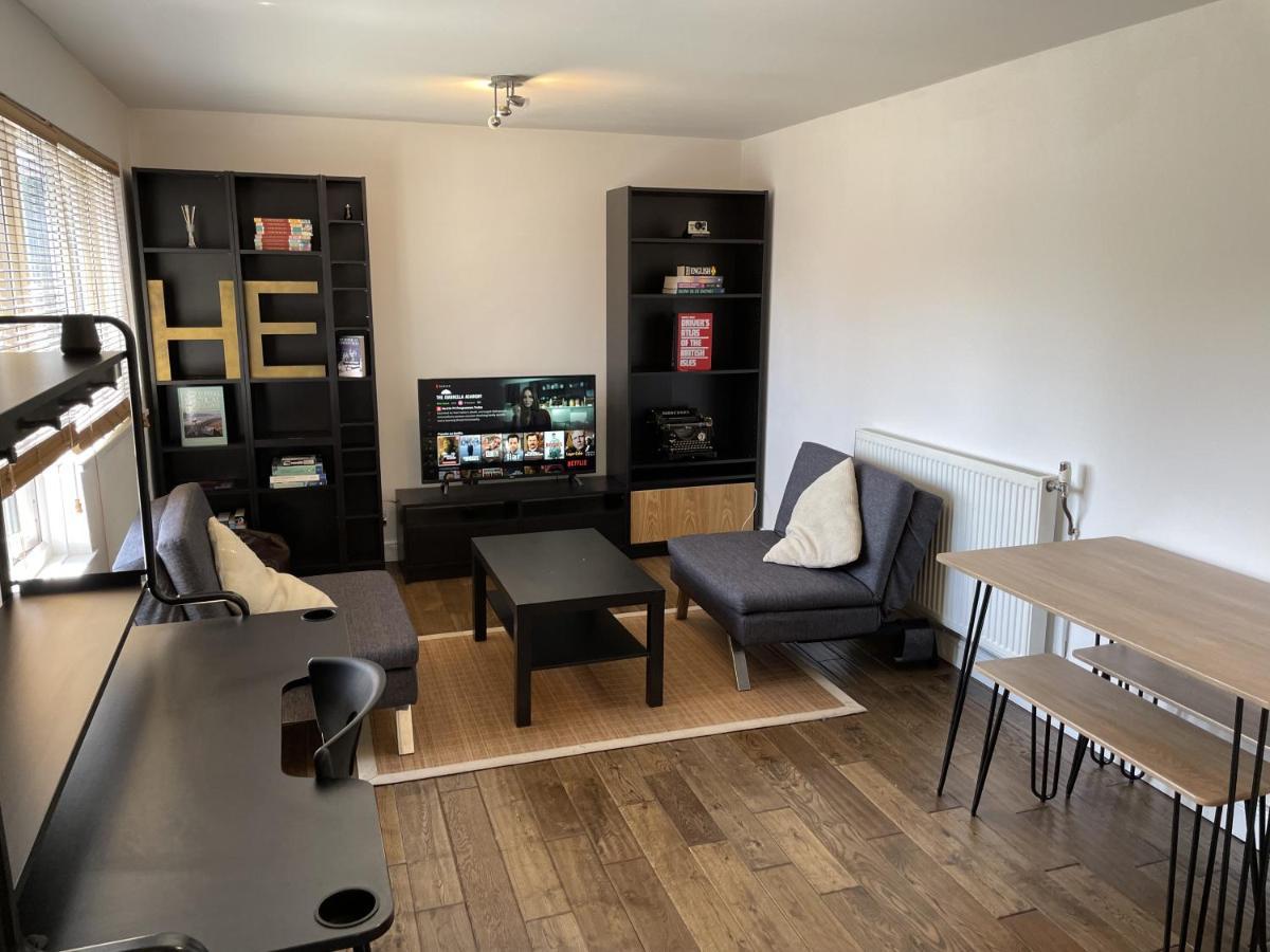 Beautiful Apartment Right Off Of Broadway Market Londra Esterno foto