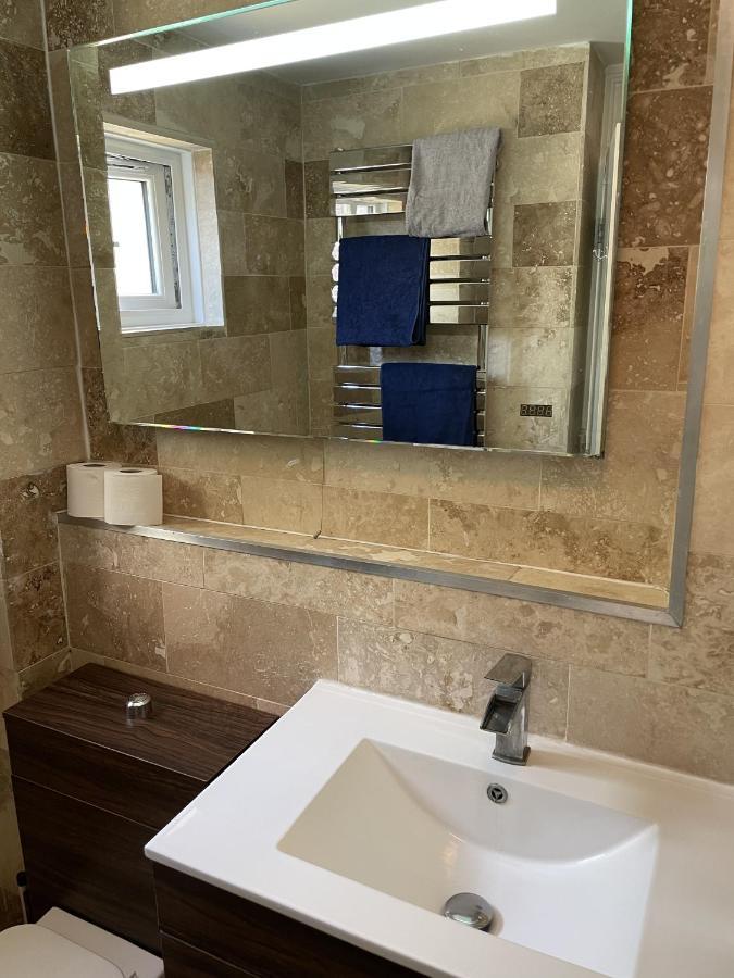 Beautiful Apartment Right Off Of Broadway Market Londra Esterno foto